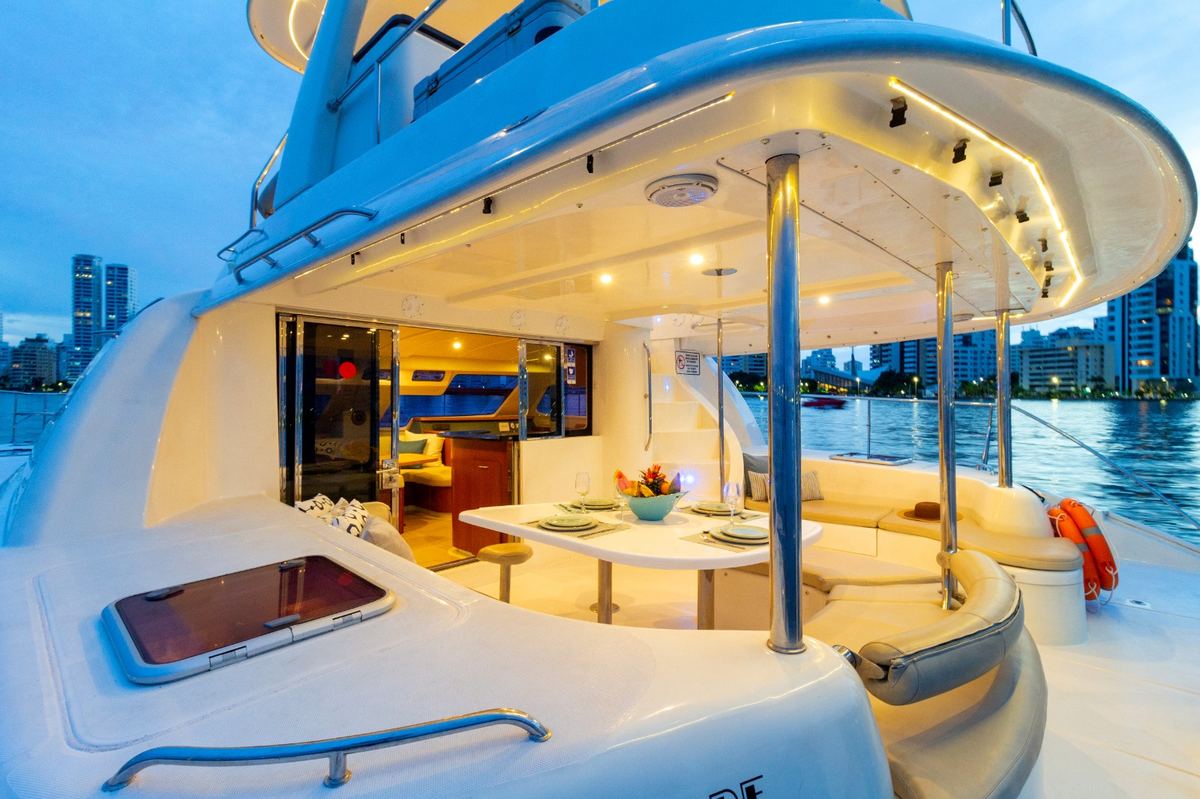 Overnight multi-day yacht charter in Cartagena, Colombia