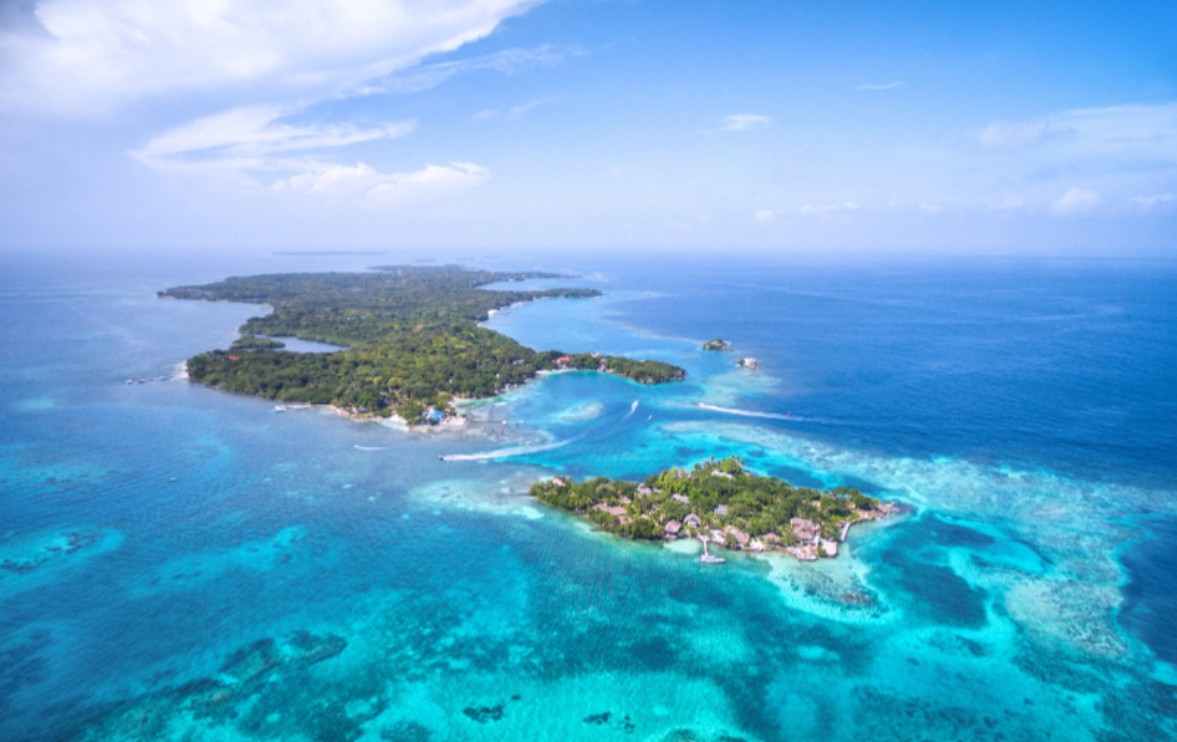 Aerial view of Caribbean water between Rosario Islands and Bar&uacute; Colombia