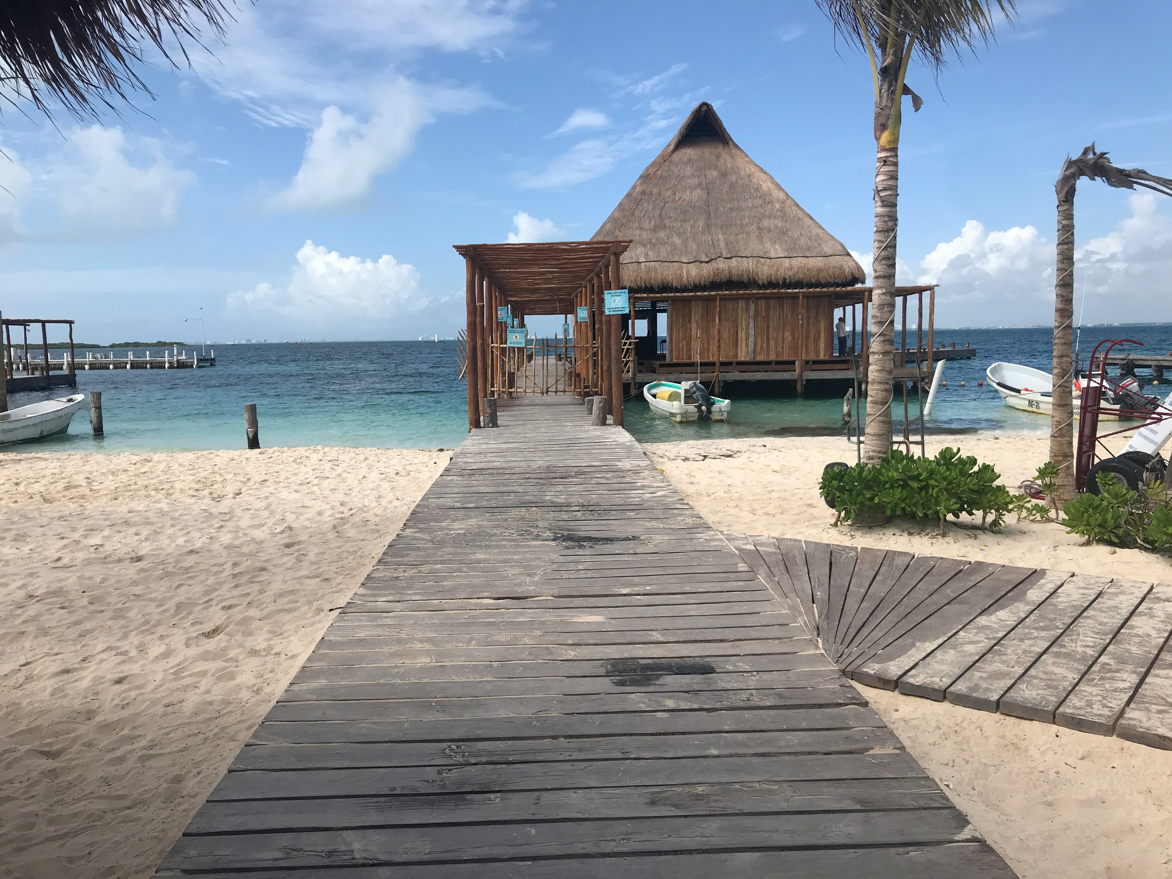 Cancun boat tours Isla Mujeres snorkeling guide