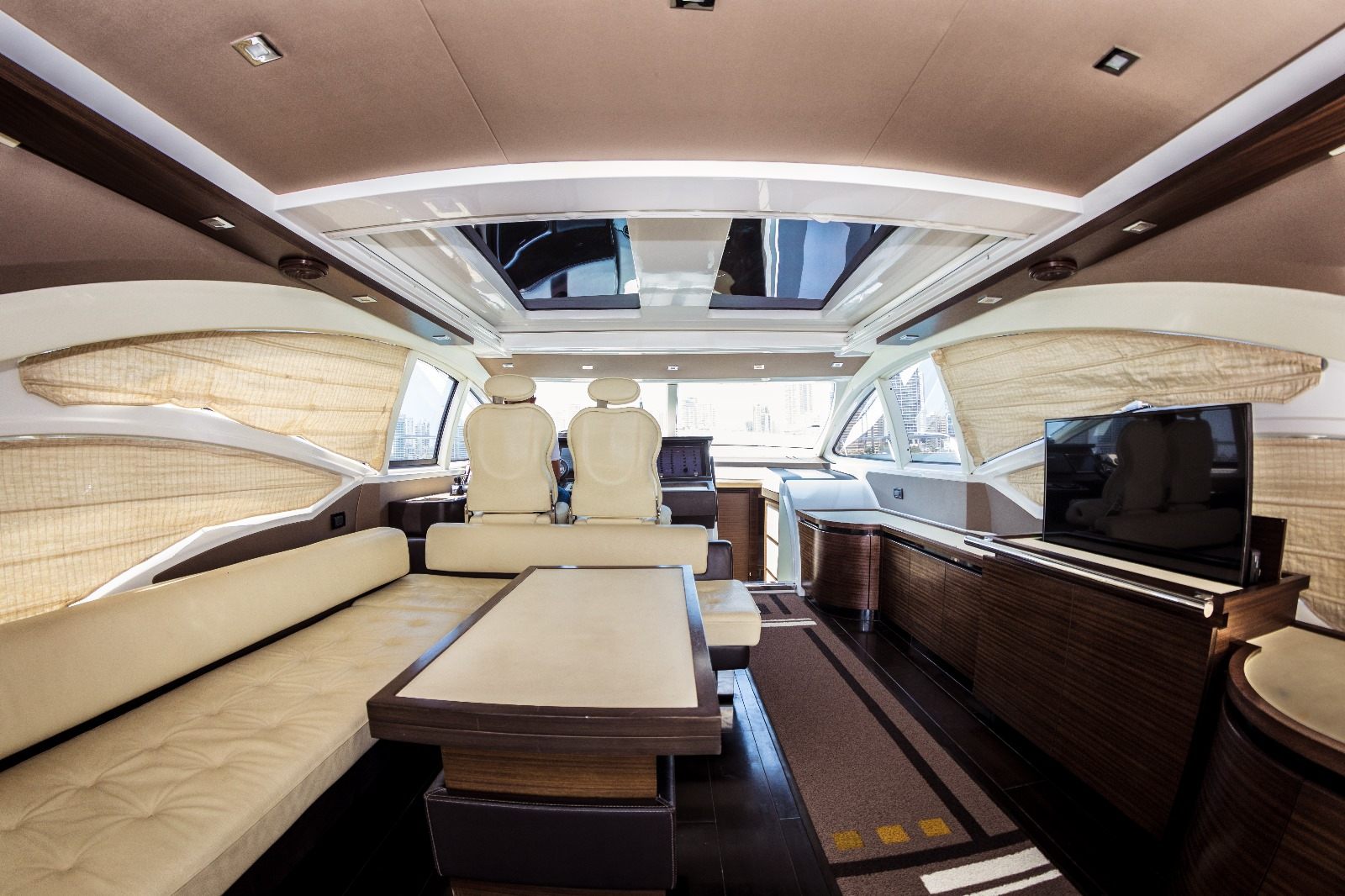 Azimut 62s salon interior