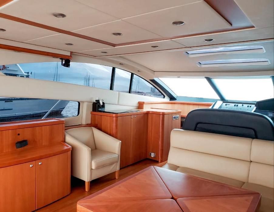 Sunseeker Predator 72 exterior view